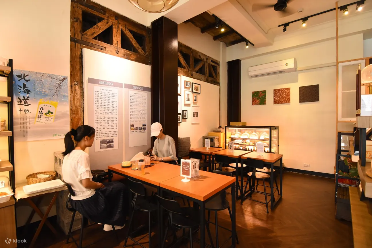 黑美人小茶栈,大稻埕文青复古咖啡厅,大稻埕美食