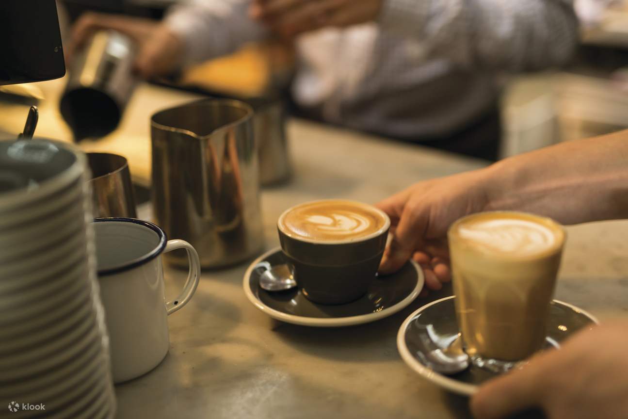 リュクスバスで行くヤラバレー・ヴィンテージ＆ビレッジツアー