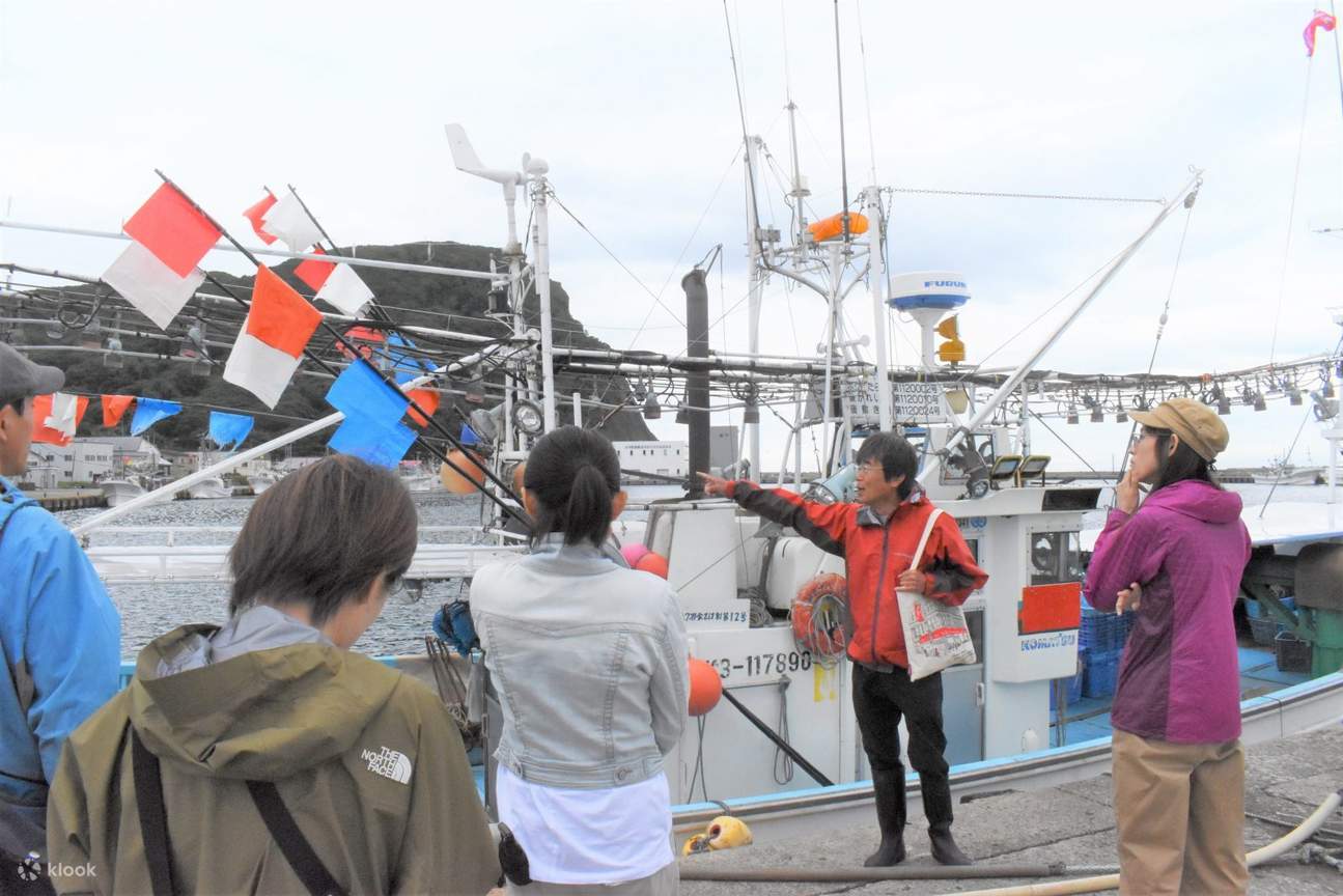 北海道渔港和寿司制作之旅