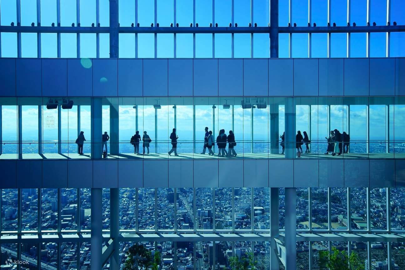 LUGGAGEFREE TRAVEL (Kansai Airport to Osaka) with Universal Studios