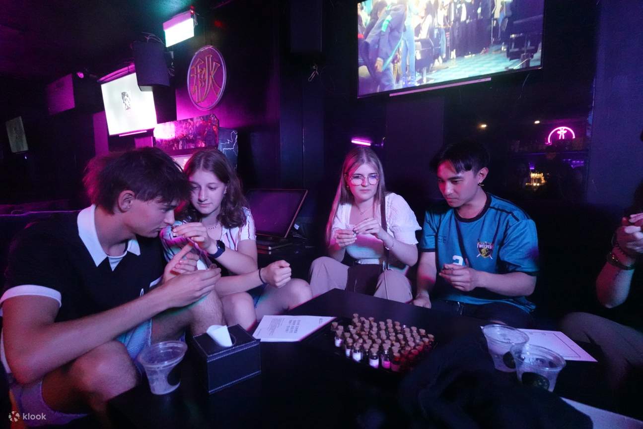 Kehidupan Malam di Taipei Zhongshan Linsen North Road - Tur Bar & Perjalanan Kaki Ayam Goreng Asin Tengah Malam