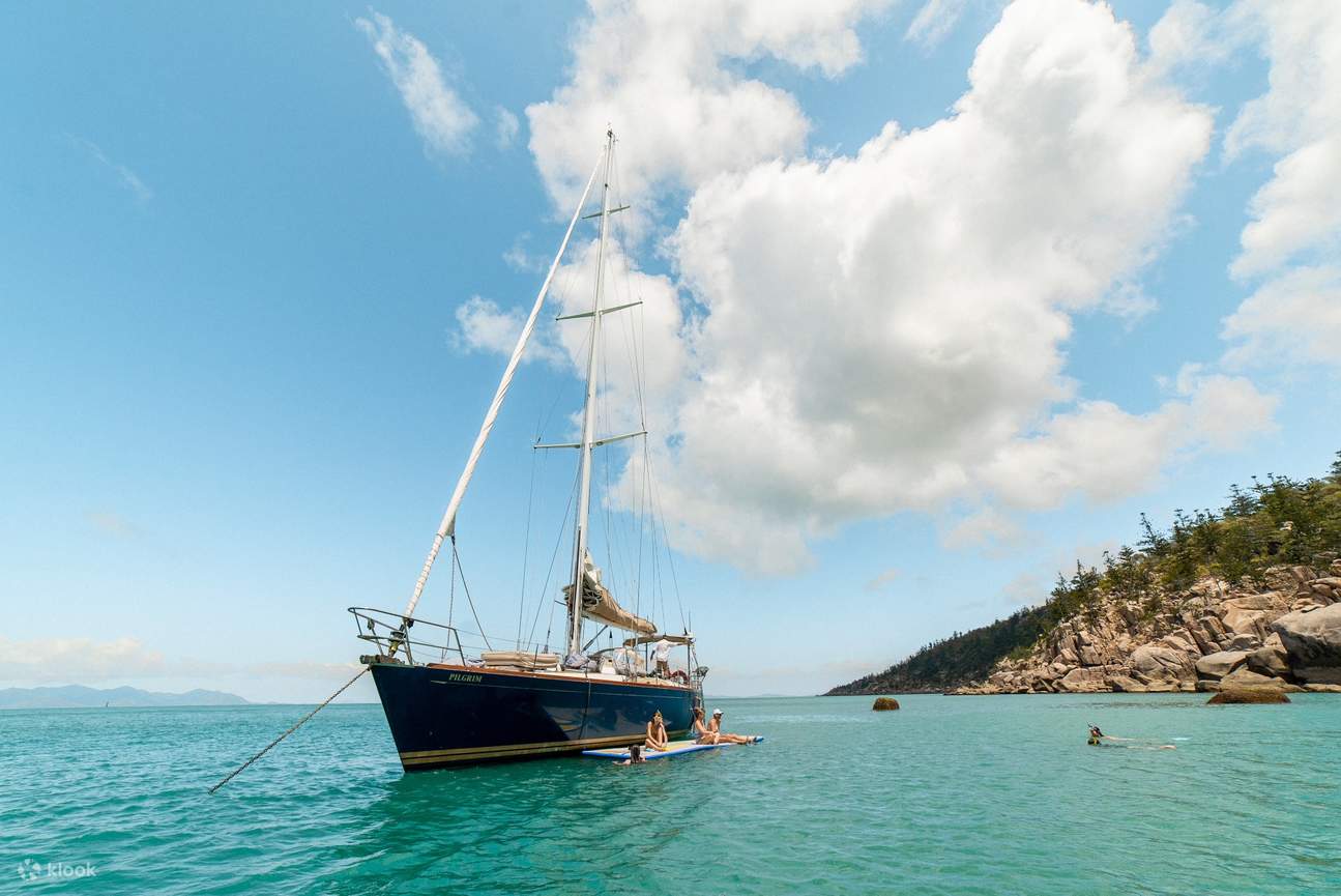 Pelayaran Makan Siang di Magnetic Island