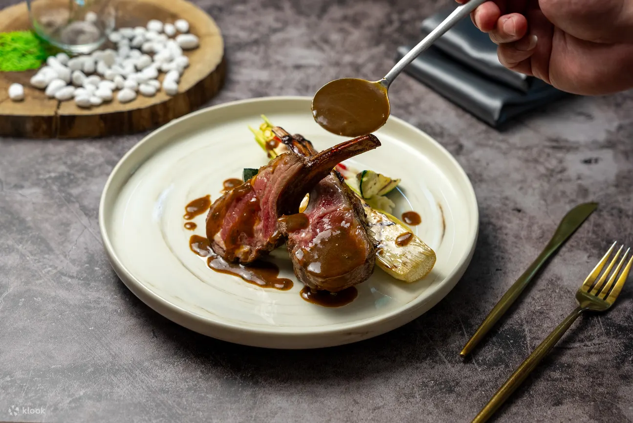 宜兰礁溪: 呆水温泉 - 汤屋泡汤・午餐