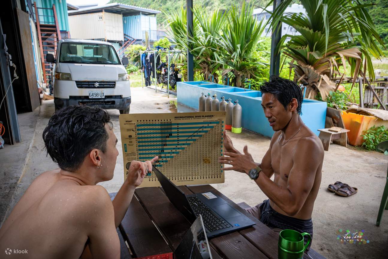 Green Island: Experience Diving · PADI Certification Course Klook
