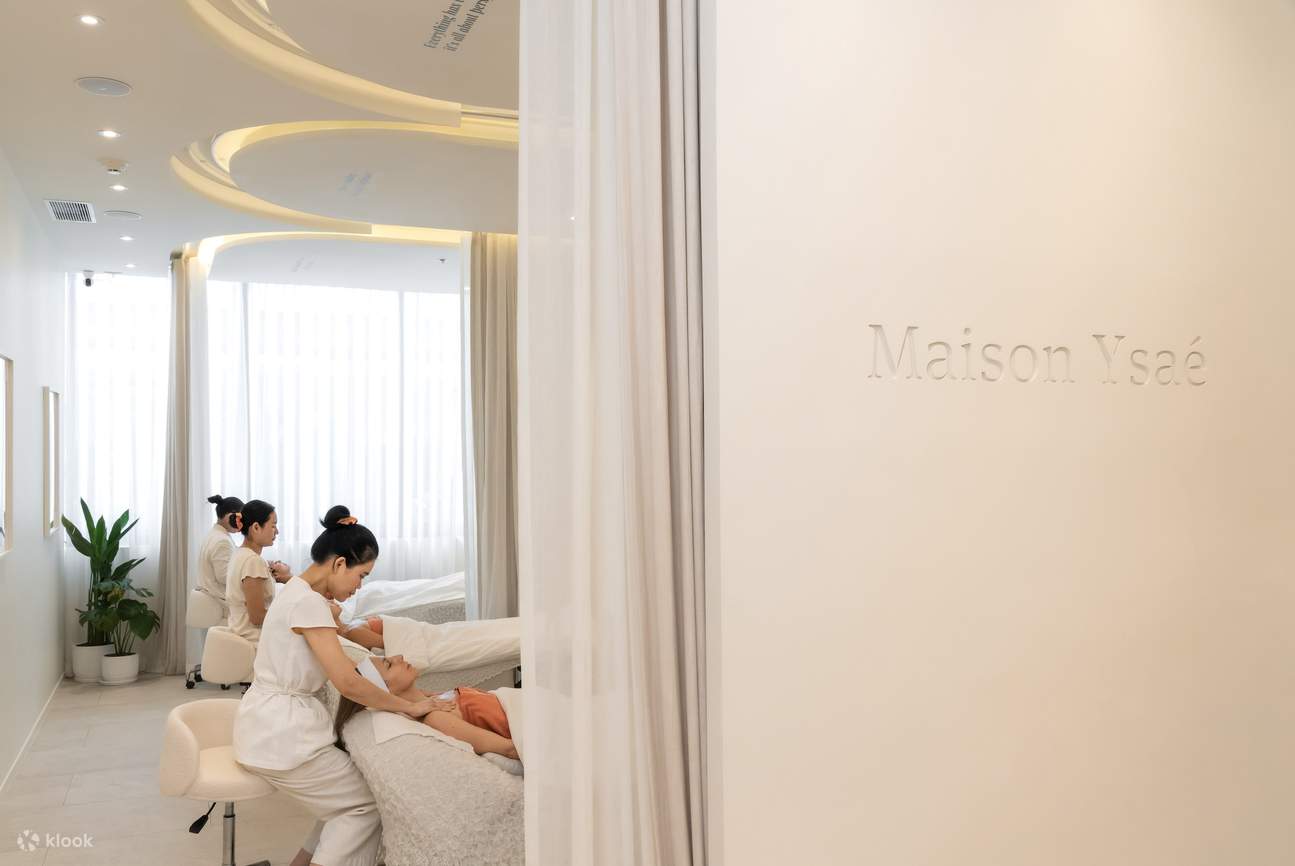 Maison Ysae at Gaysorn Amarin in Bangkok