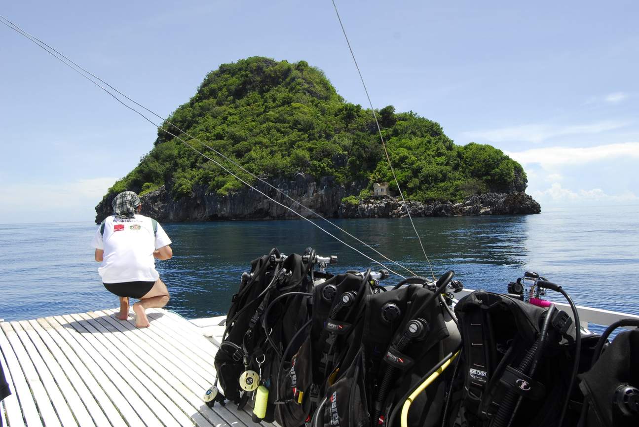 ガトー島 日帰り旅行
