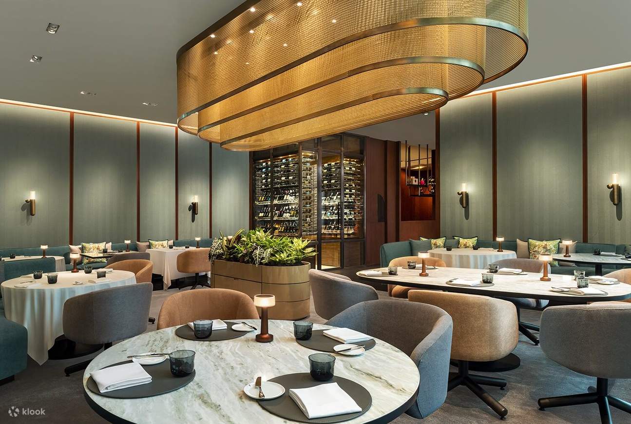 IGNIV Bangkok en The St. Regis Bangkok (Una Estrella Michelin)