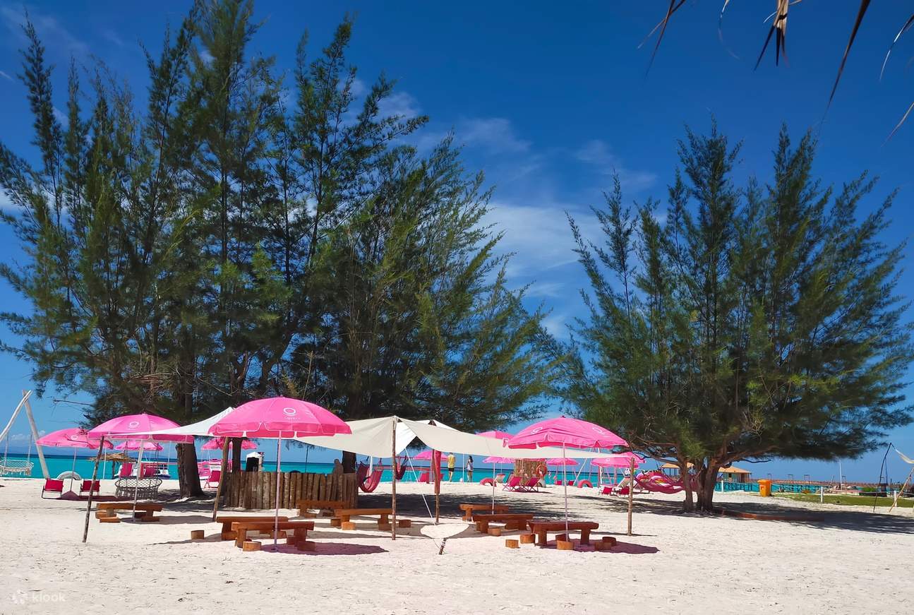 Surga terpencil bagi mereka yang mencari ketenangan dan petualangan tropis