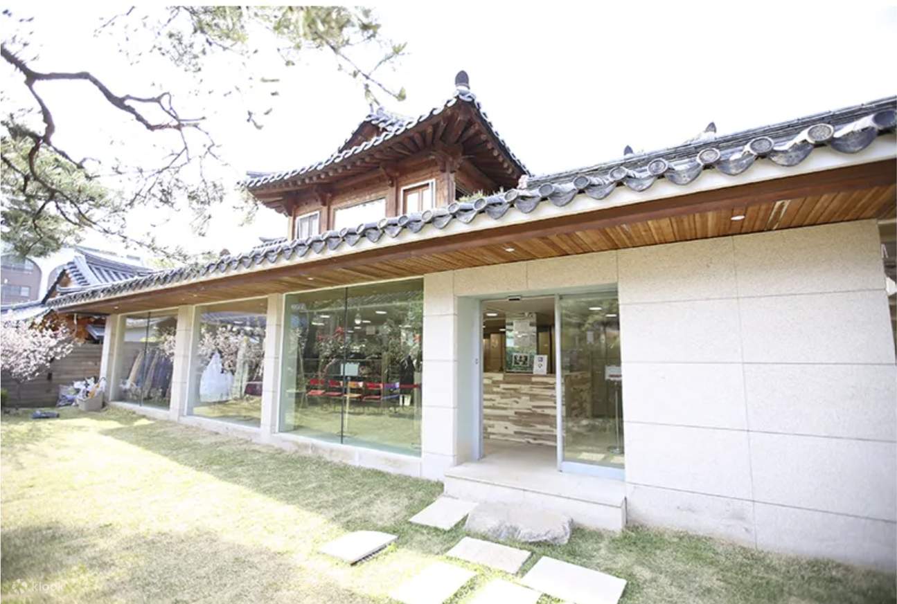 Hanbok Rental in Jeonju Hanok Village at Hanboknam 