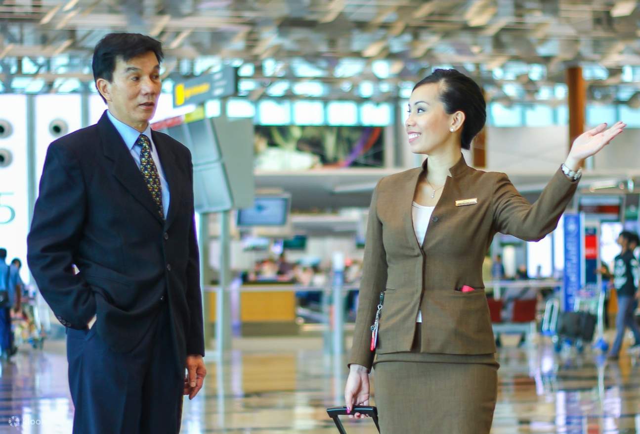 airport staff and passenger