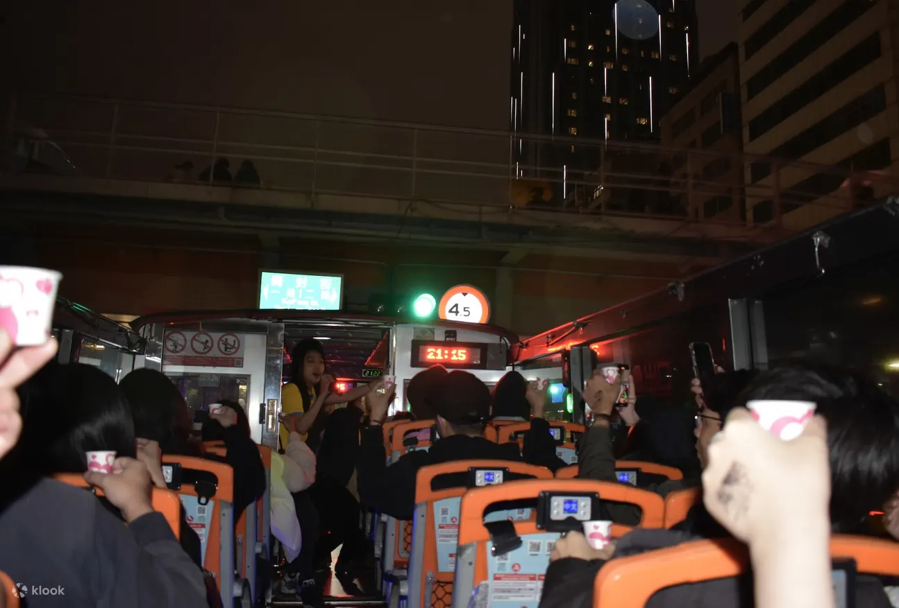 台北夜游微醺双层巴士