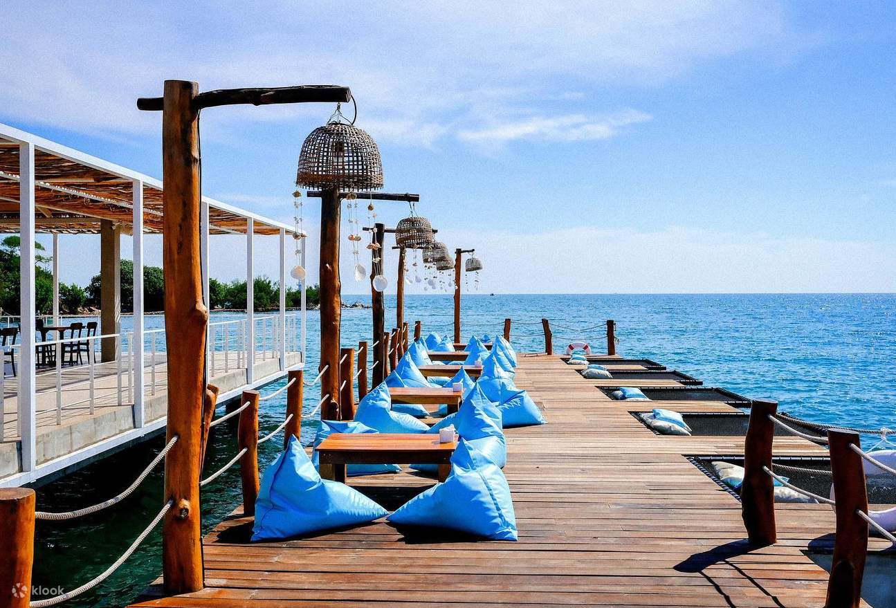 Pemandangan Samesan Marina Restaurant