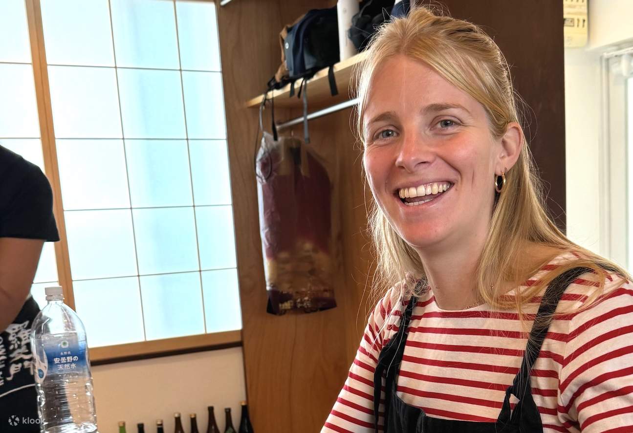 Cours de cuisine et dégustation de saké : préparez des sushis et des ramens à Tokyo !