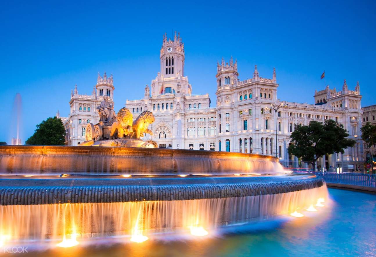Guided Night Walking Tour In Madrid