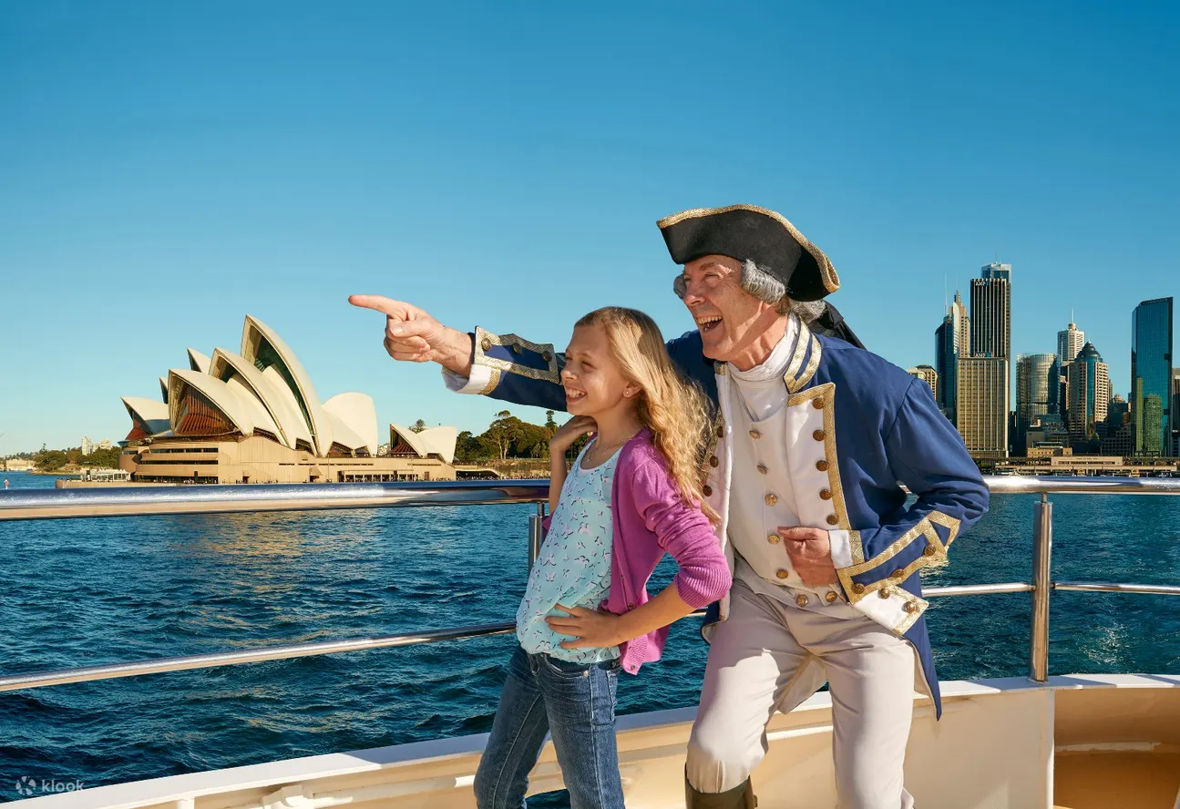 Stunning backdrop view of Sydney Opera House
