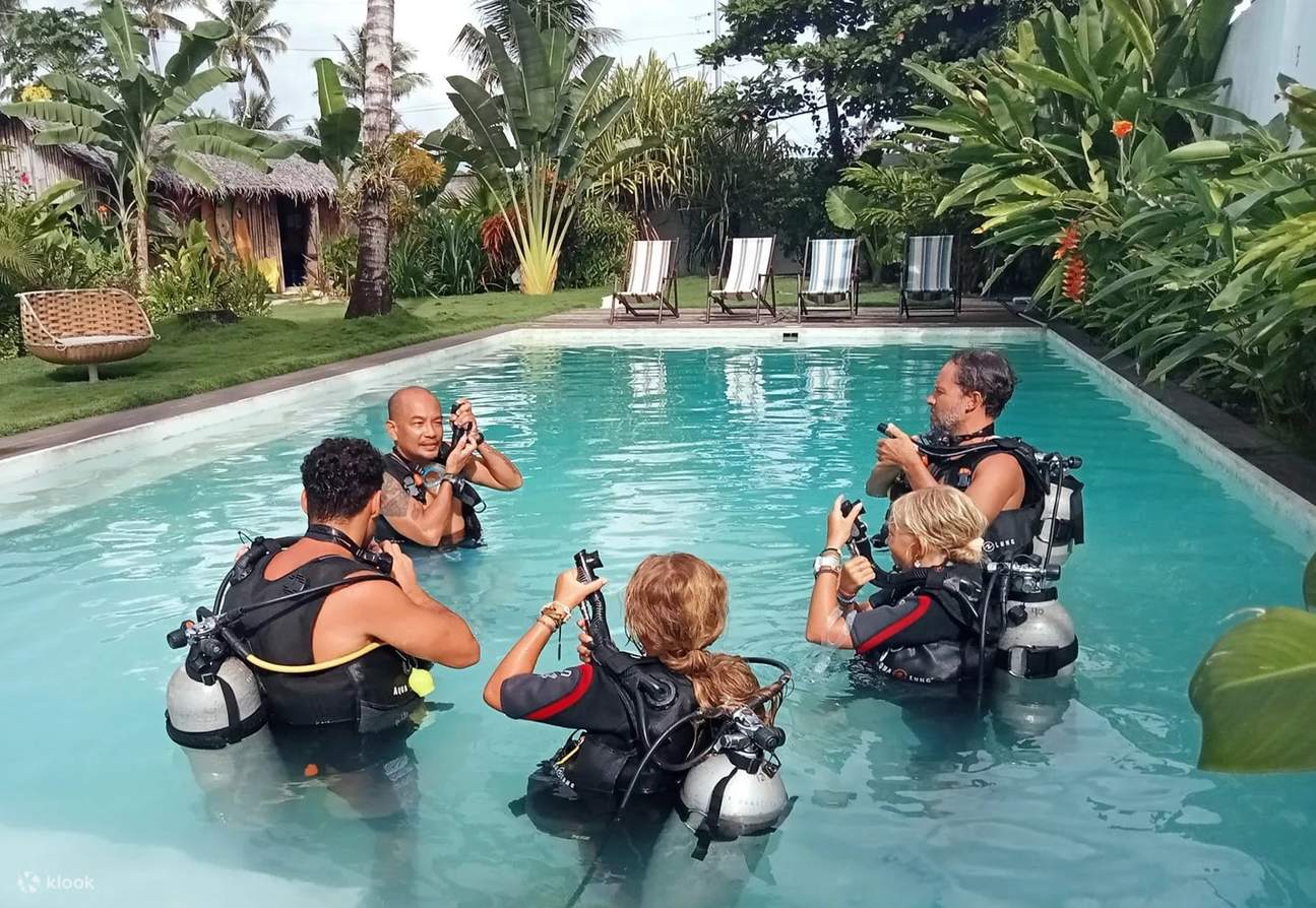 Alami latihan terbaik dengan perhatian individu semasa sesi kolam renang yang disesuaikan di Siargao