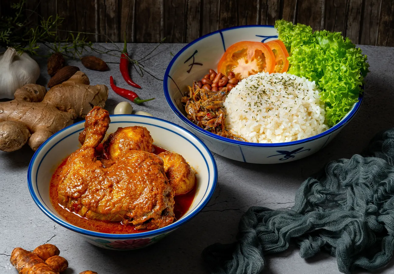 Homemade Chicken Curry at Kazo