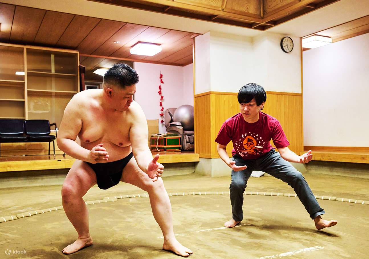 Tokyo: Pengalaman Sumo dengan Pertunjukan Langsung & Tantangan Penonton