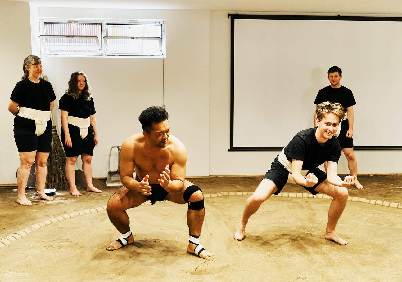 오사카: 스모 라이브 쇼 및 관객 챌린지 체험