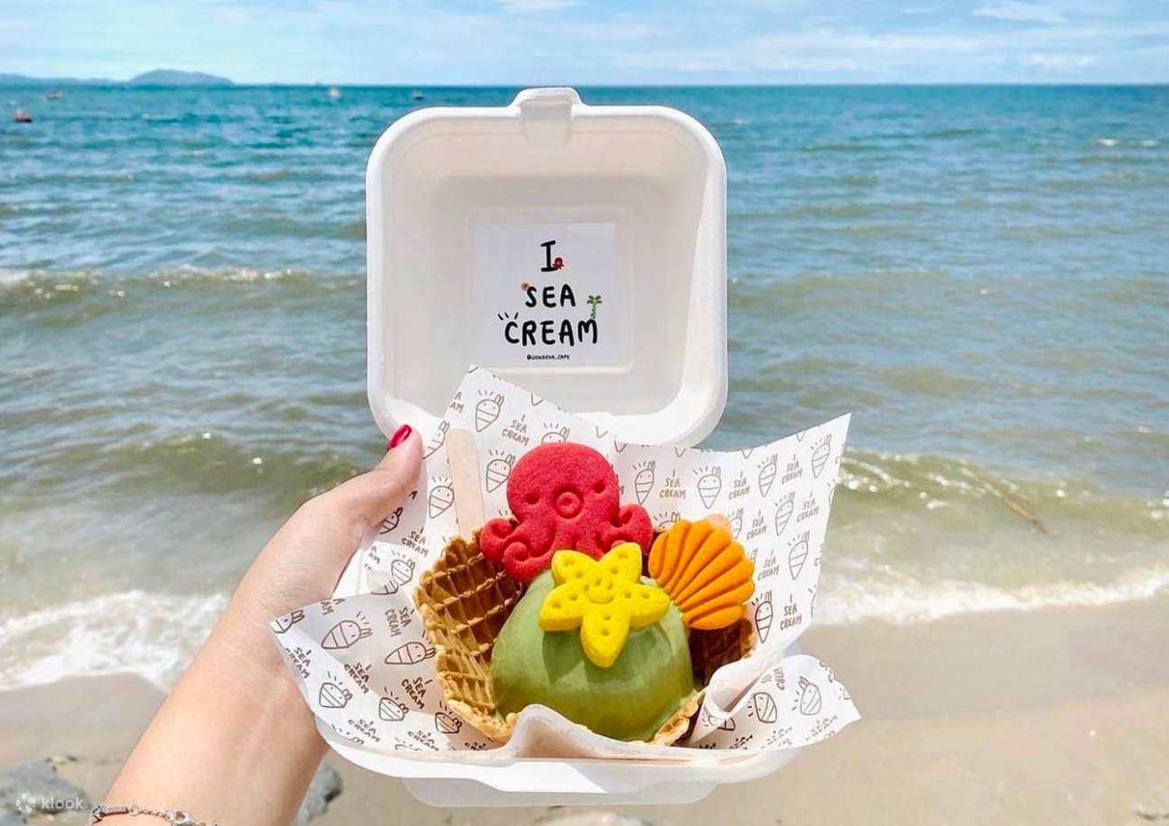 eSIM gratuita Bangsaen in stile giapponese nascosto (Airplane Cafe, mercato del pesce)