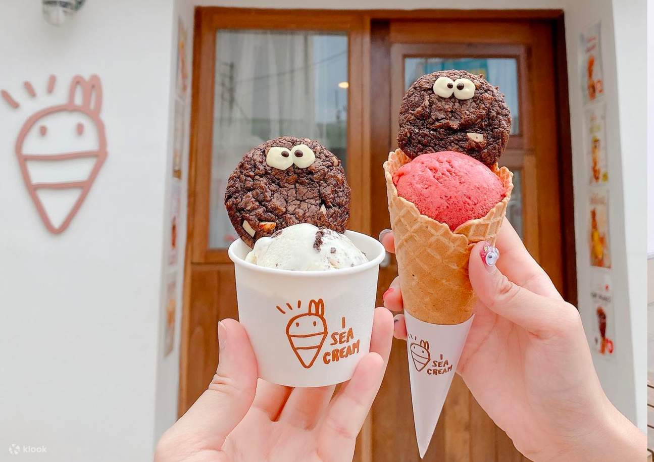 Kostenlose eSIM Bangsaen im versteckten japanischen Stil (Airplane Cafe, Fischmarkt)