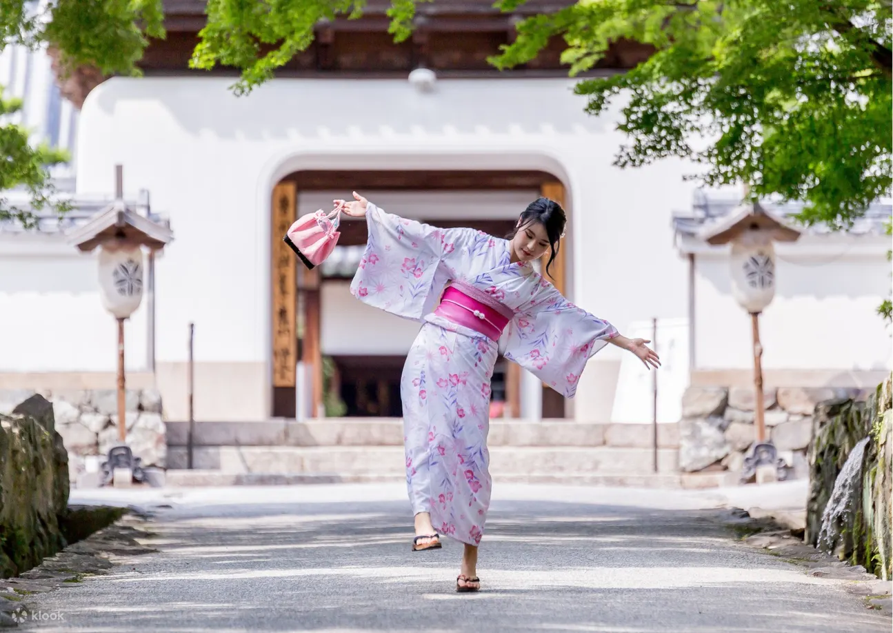 和服租赁（京都爱和福清水八坂之塔店）