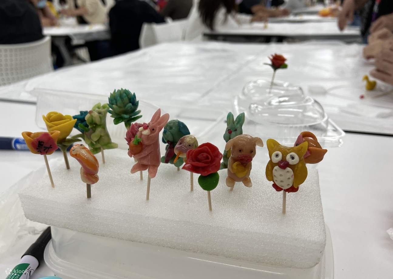 Happy Hong Kong Skillful Hands Inheritance Experience Tour - Dough ...
