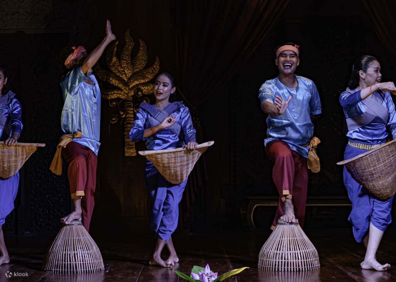 โรงละครอัปสรา: อนุรักษ์นาฏศิลป์ดั้งเดิม พร้อมบริการรับส่งด้วยรถตุ๊กตุ๊ก 