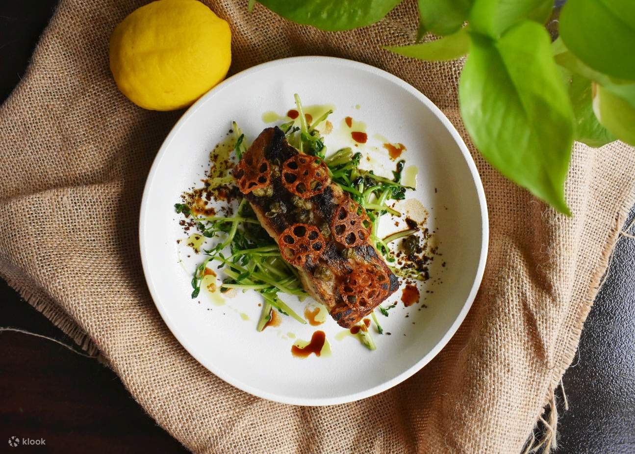 White Smoke Grill & Bar