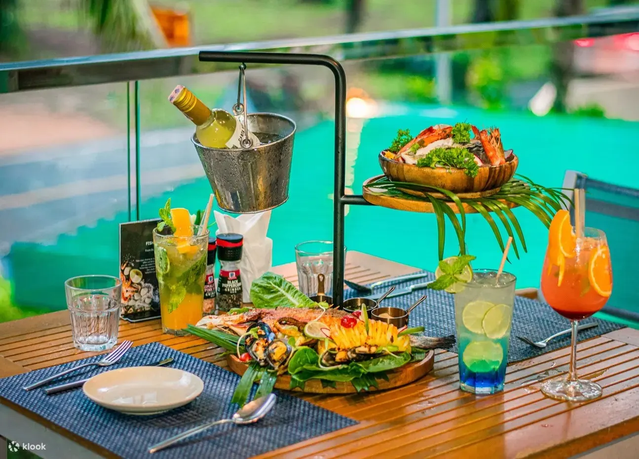 普吉岛德瓦度假村 Terrace Grill 海鲜晚餐