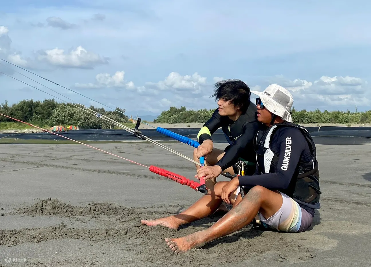 台中｜大安风筝冲浪体验