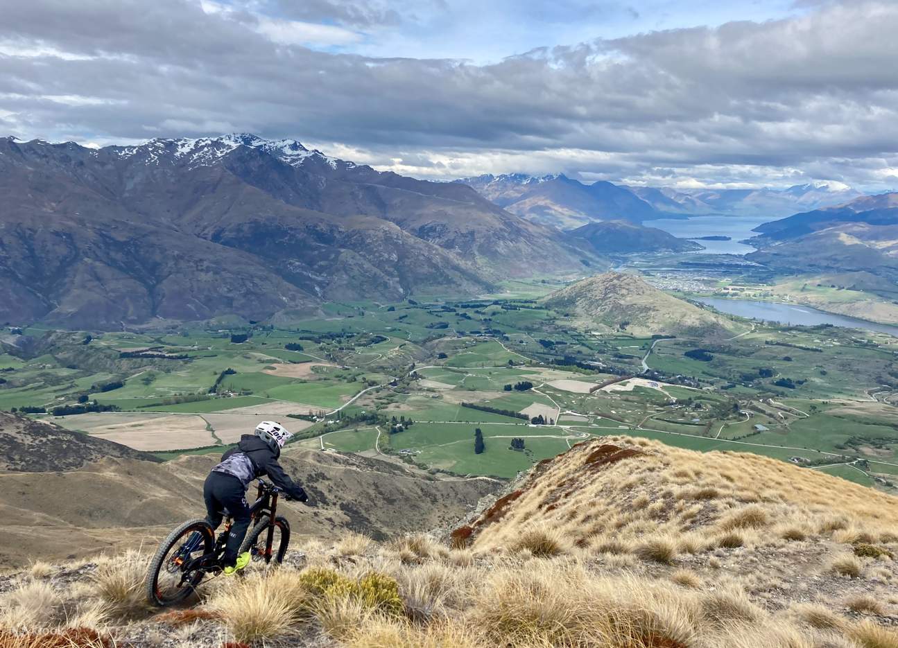 ヘリバイキング活動