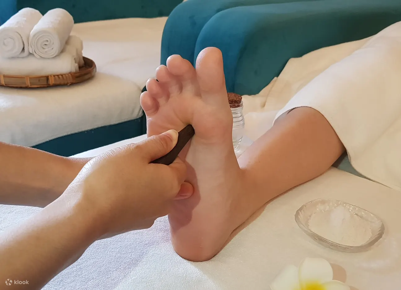 足部石按摩治疗