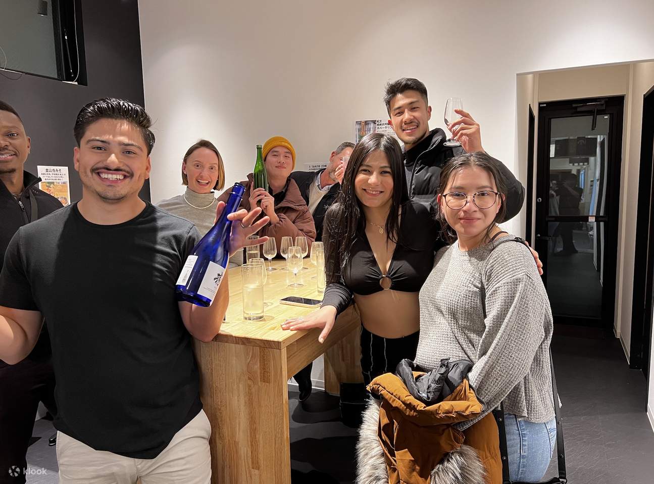 Lawatan ke Bar Tempatan Kyoto & Izakaya Crawl Evening di Kawaramachi