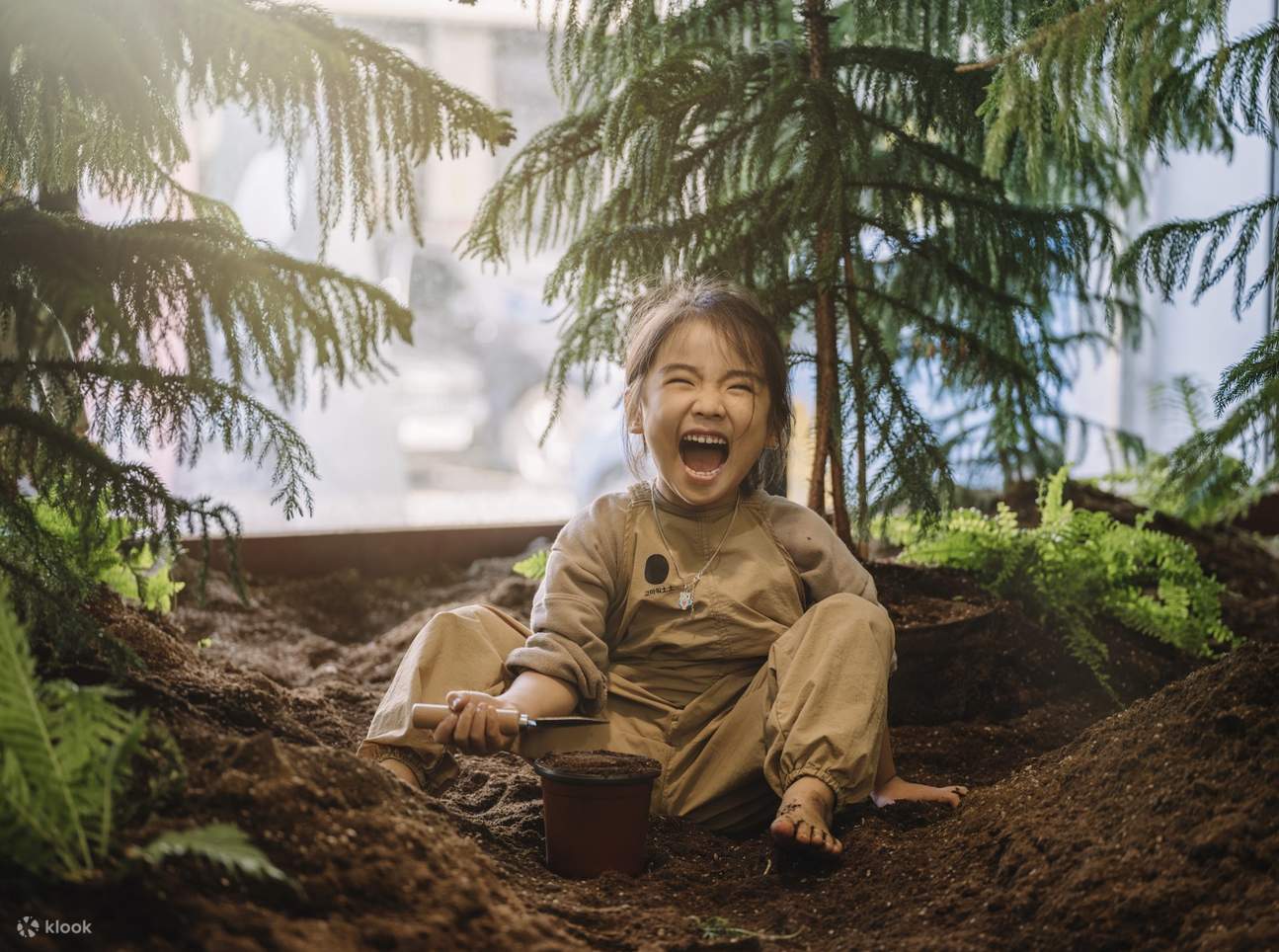 GomawoTOTO: Pengalaman Bermain Tanah di Dalam Ruangan dan Kelas Memasak yang Seru