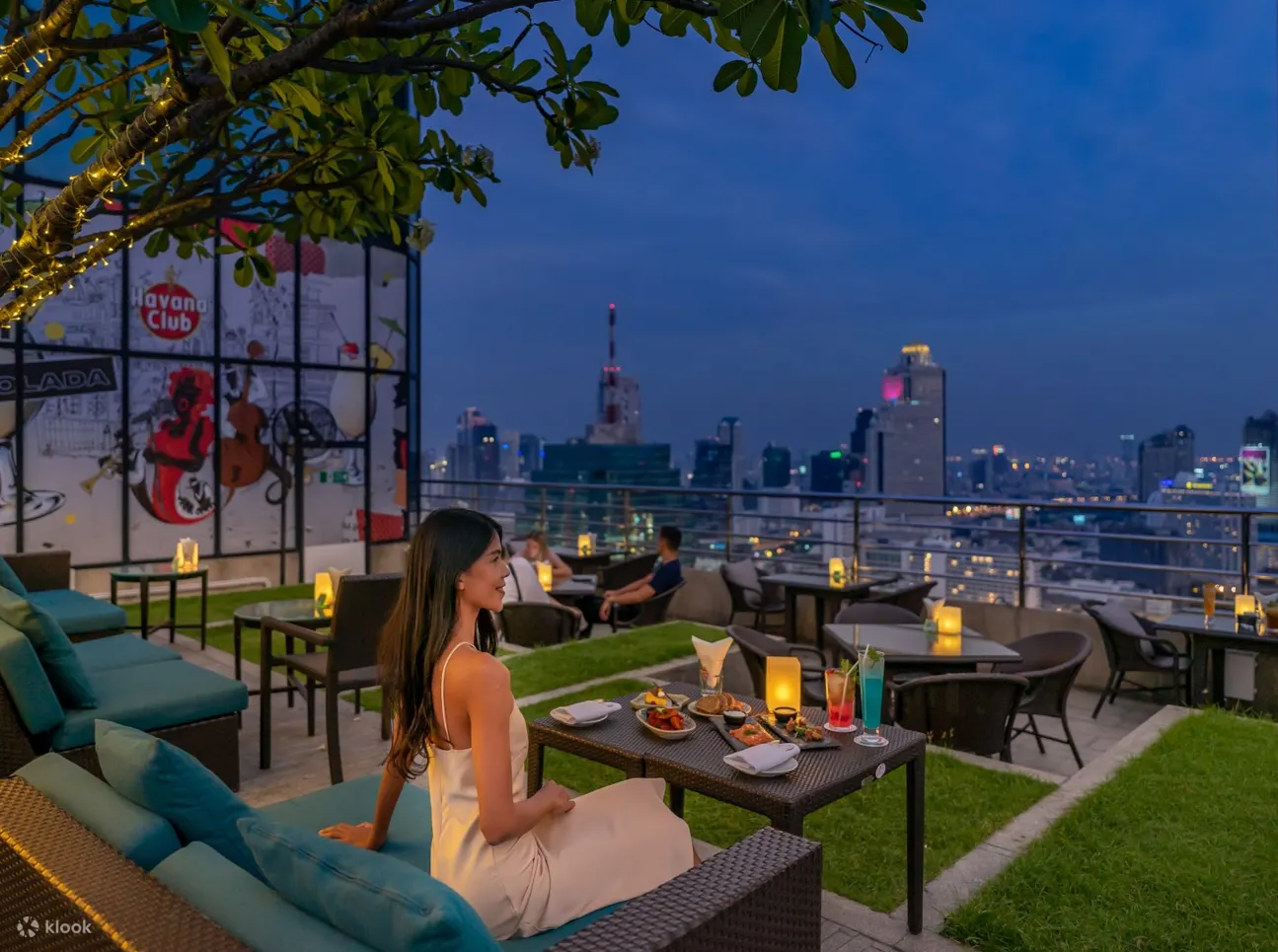 曼谷千禧希尔顿酒店 ThreeSixty 屋顶酒吧
