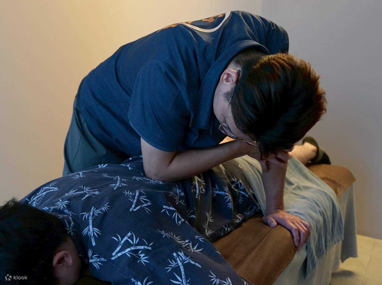 Orange Yi Fascial Manipulation & Sports Massage Experience Voucher (MRT Zhongxiao Fuxing Station)