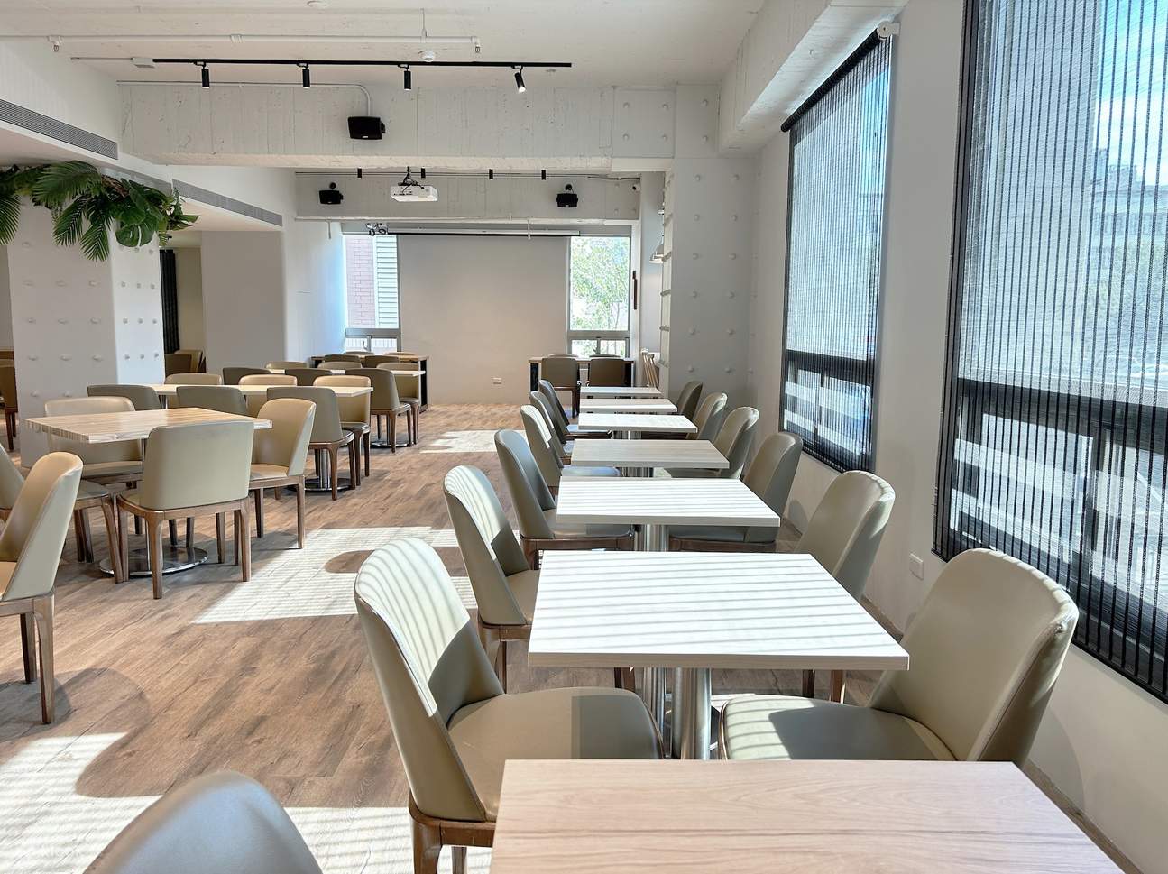 花莲蓝天丽池饭店 - 绿波廊蔬食餐厅