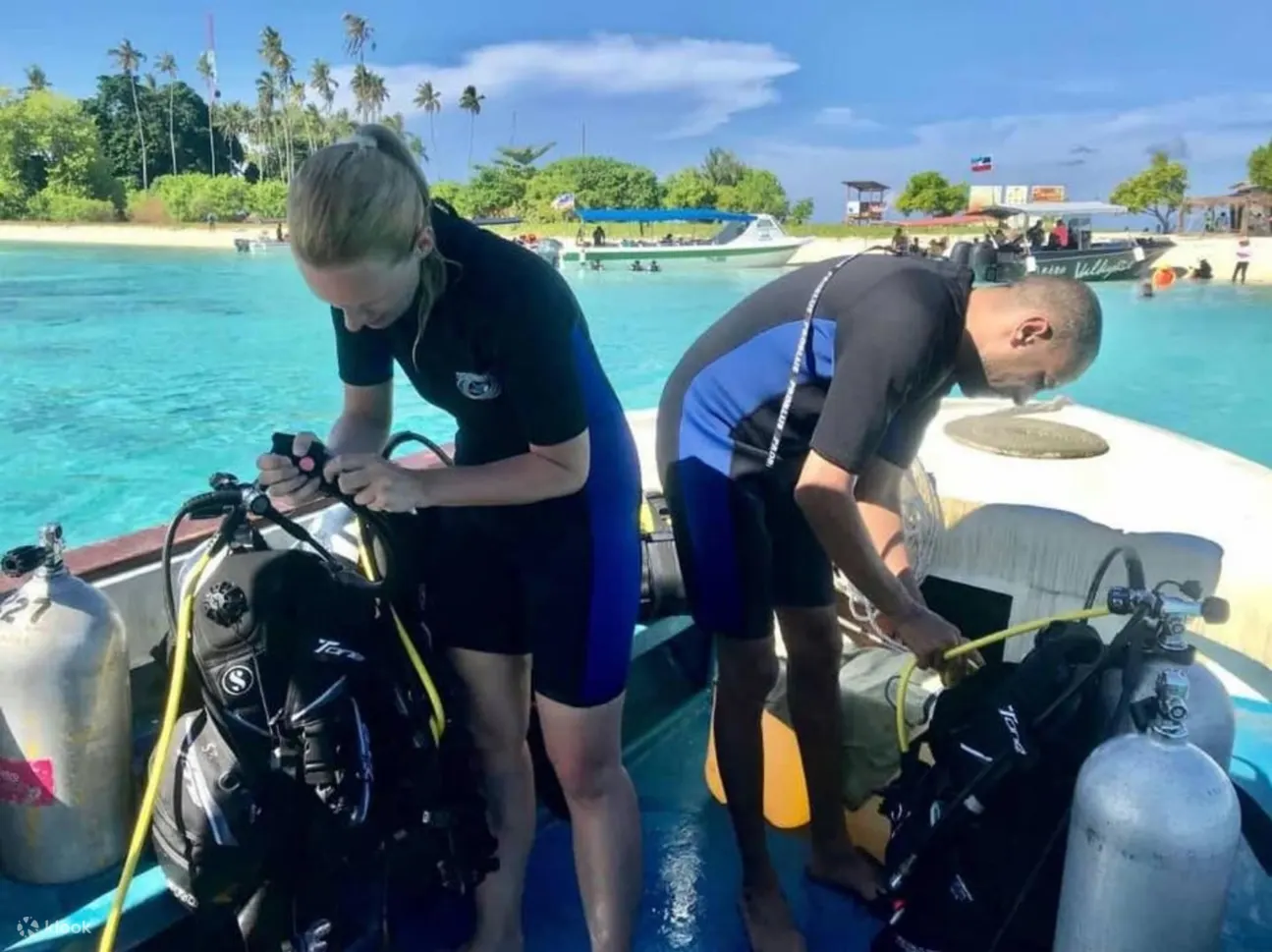 PADI 进阶开放水域课程