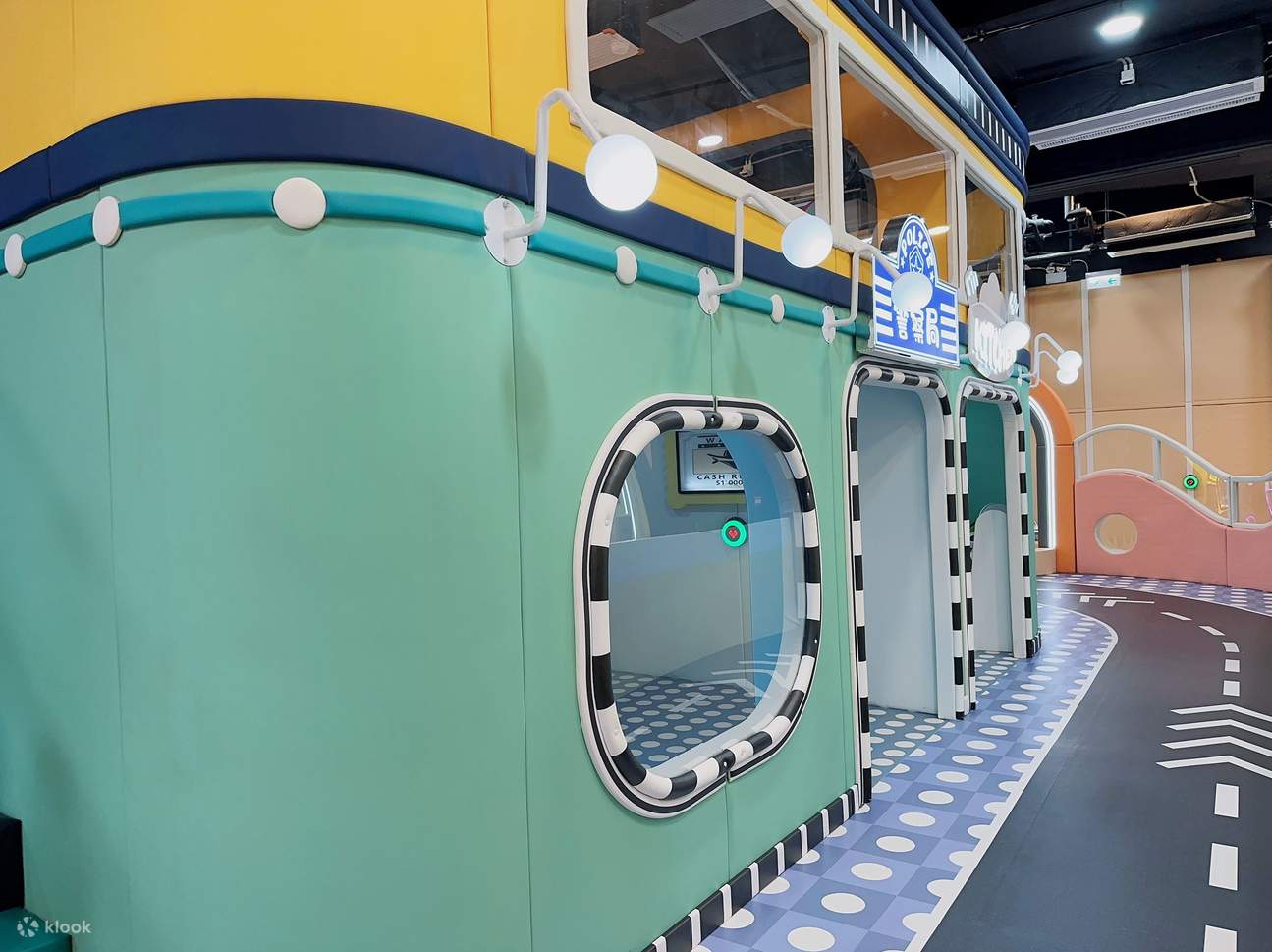 Childlike Indoor-Spielplatz – Rollenspiel Polizeiwache