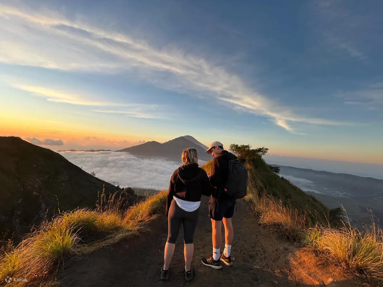 2 天 1 夜巴杜尔山露营，可选徒步旅行和吉普车体验