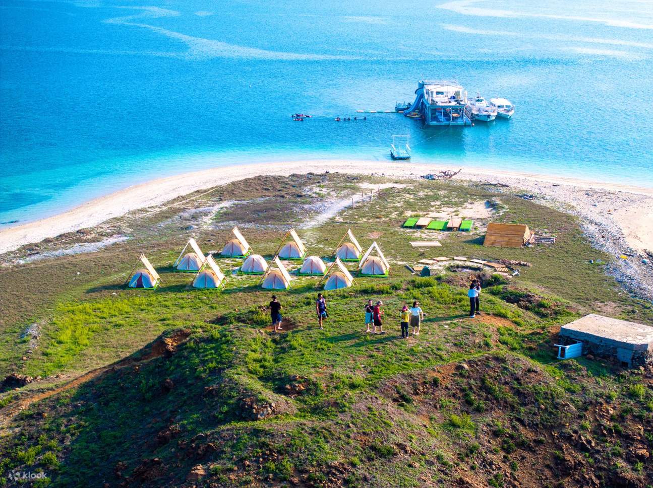 澎湖 忘憂島ナイトステイ：無人島1泊2食＆昼夜シュノーケリング＆神秘的な夜光砂とサンゴ礁生態＆テント不要の島嶼キャンプ＆砂浜の篝火星空ナイト