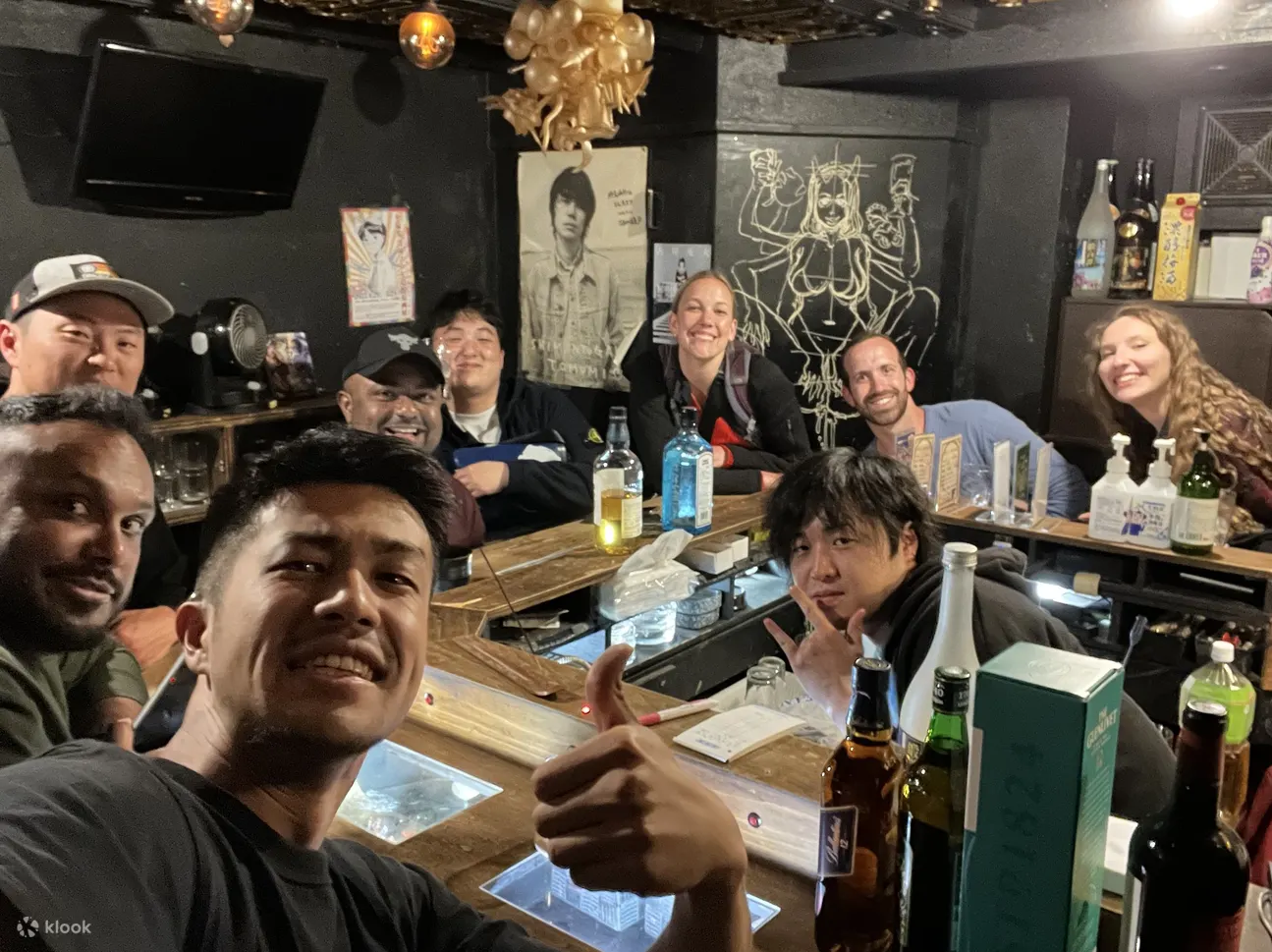晚上当地酒吧