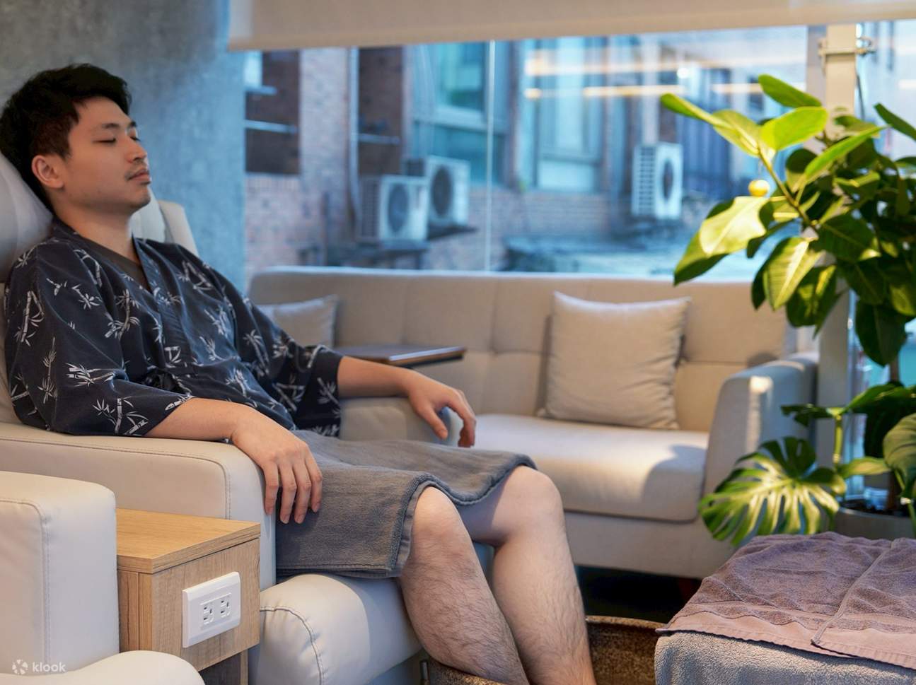 Orange Yi Fascial Manipulation & Sports Massage Experience Voucher (MRT Zhongxiao Fuxing Station)