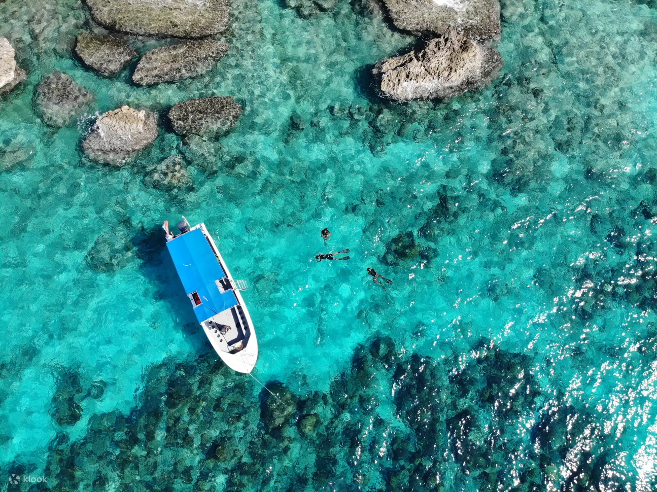 两人浮潜