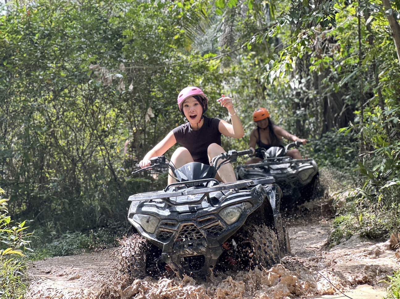 クラビ：エレファントケア＆ATVジャングルアドベンチャー