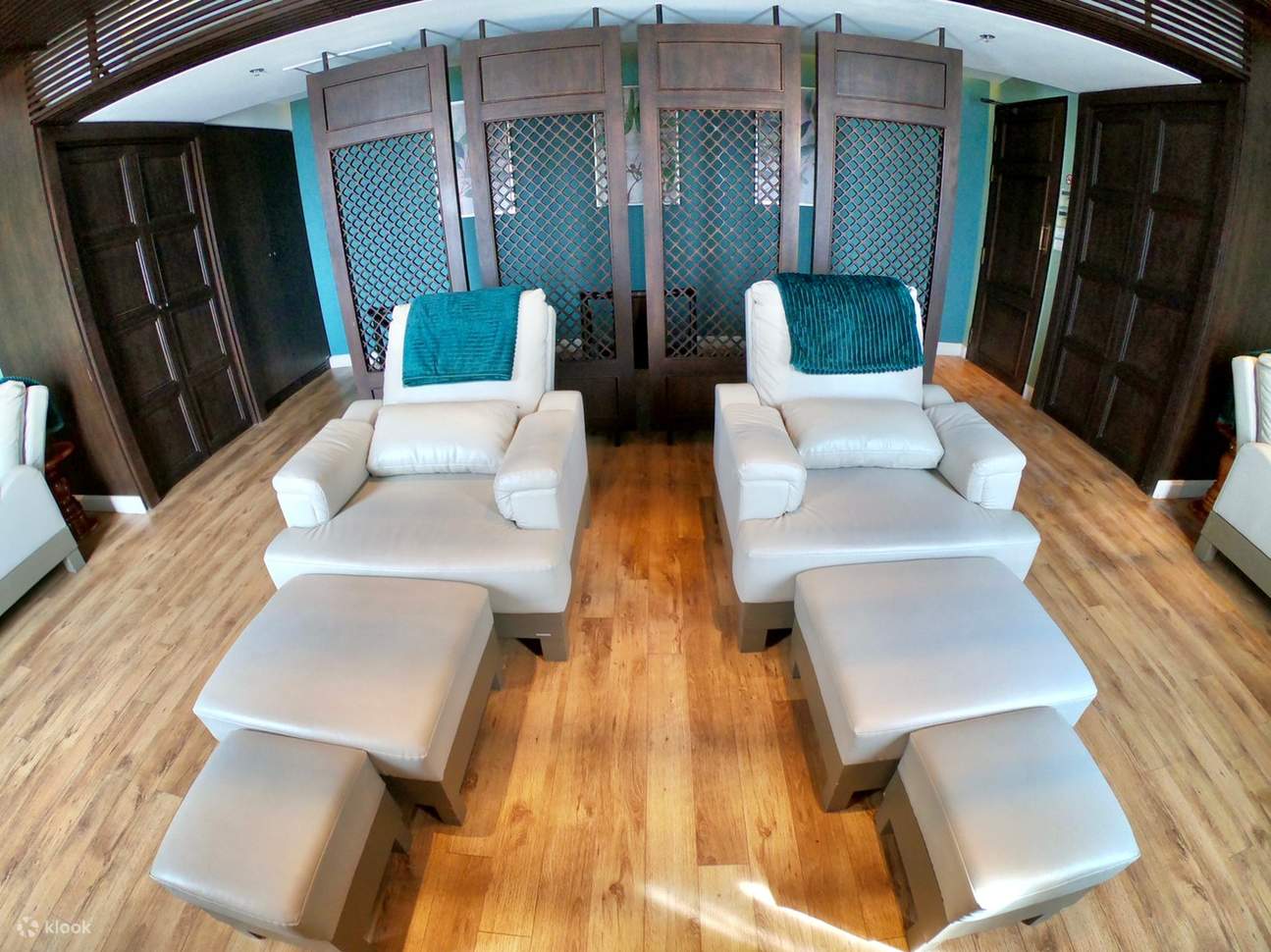 Lek Massage and Spa в The Quarter Hotel Hua Lam Phong Bangkok