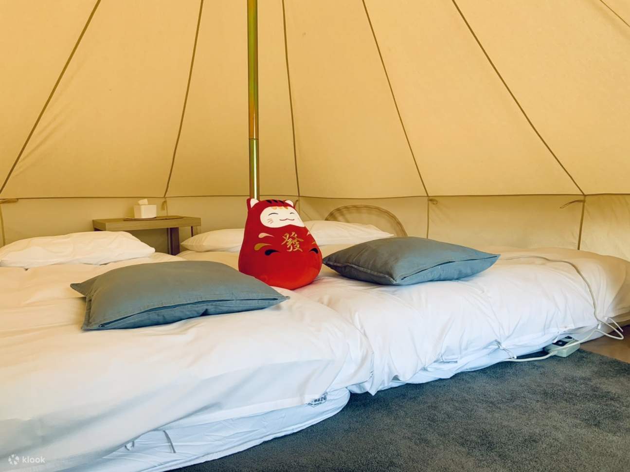 Lều chuông trắng tinh khôi