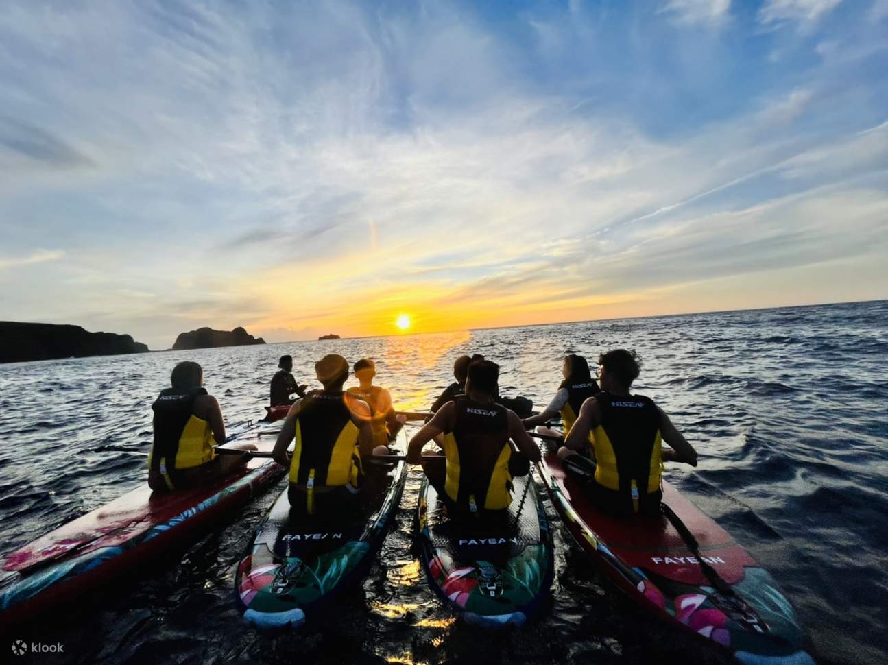 Taitung: Darlang - Esperienza di avventura SUP sull'acqua a Green Island (splendido tour all'alba)