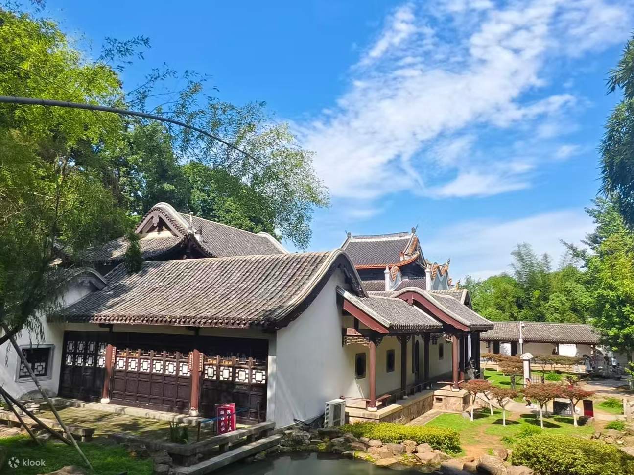 Classic One-Day Tour of Changsha, Hunan (Refined Chinese Group Tour for ...